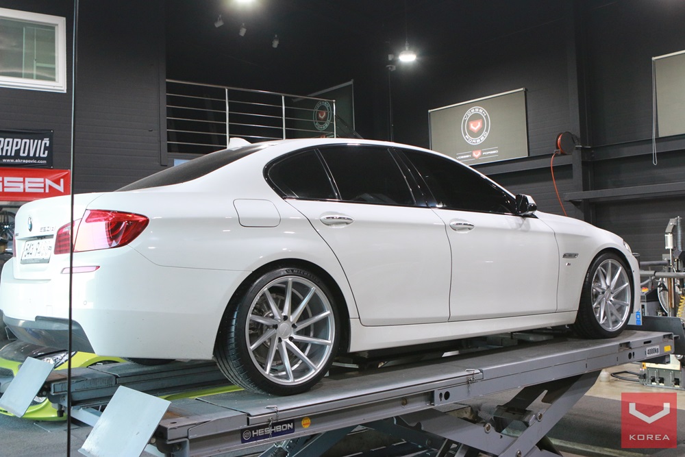 BMW F10 520D - 20인치