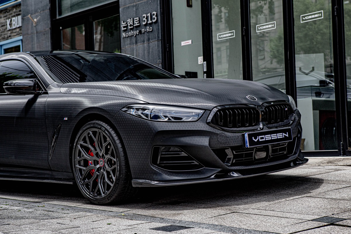 BMW M850i