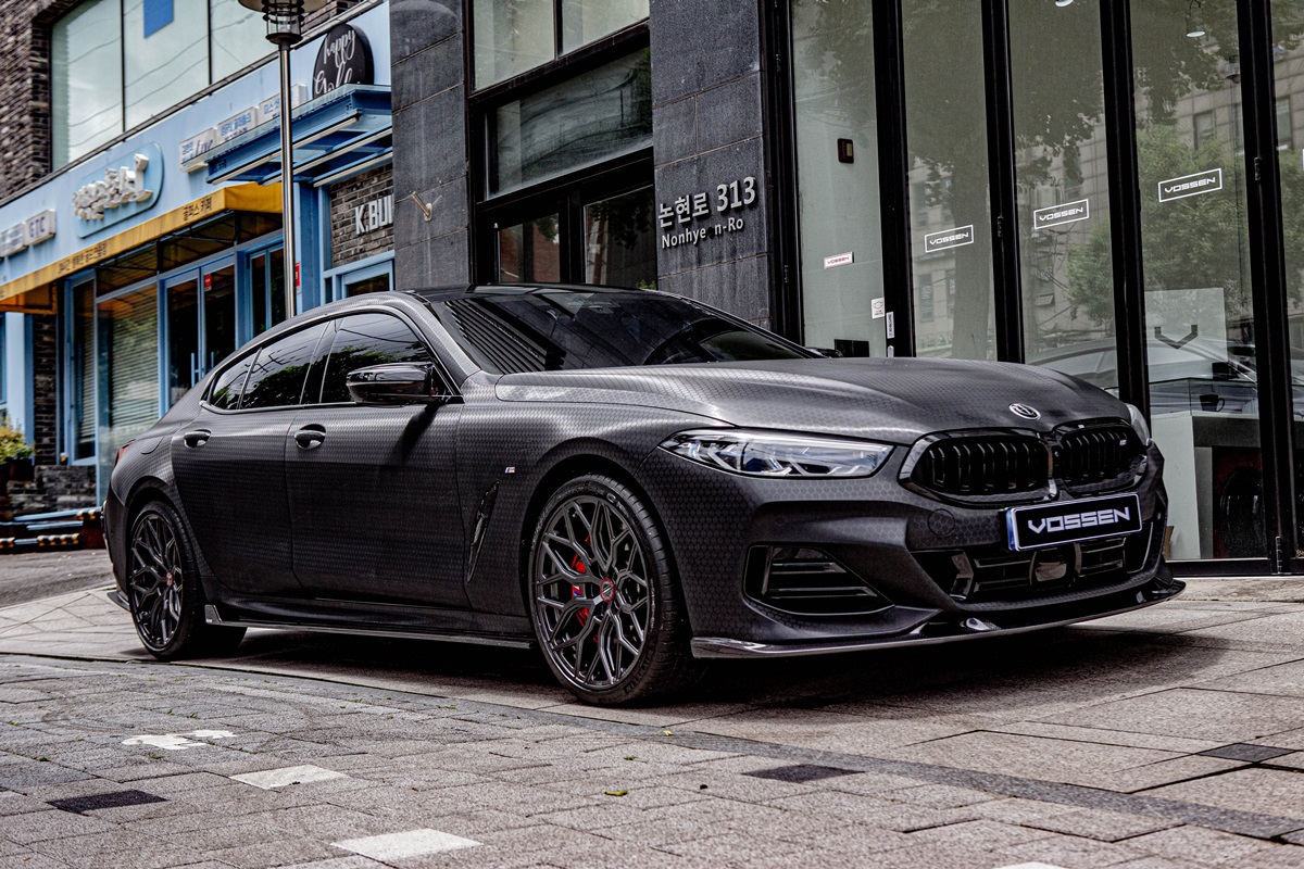 BMW M850i