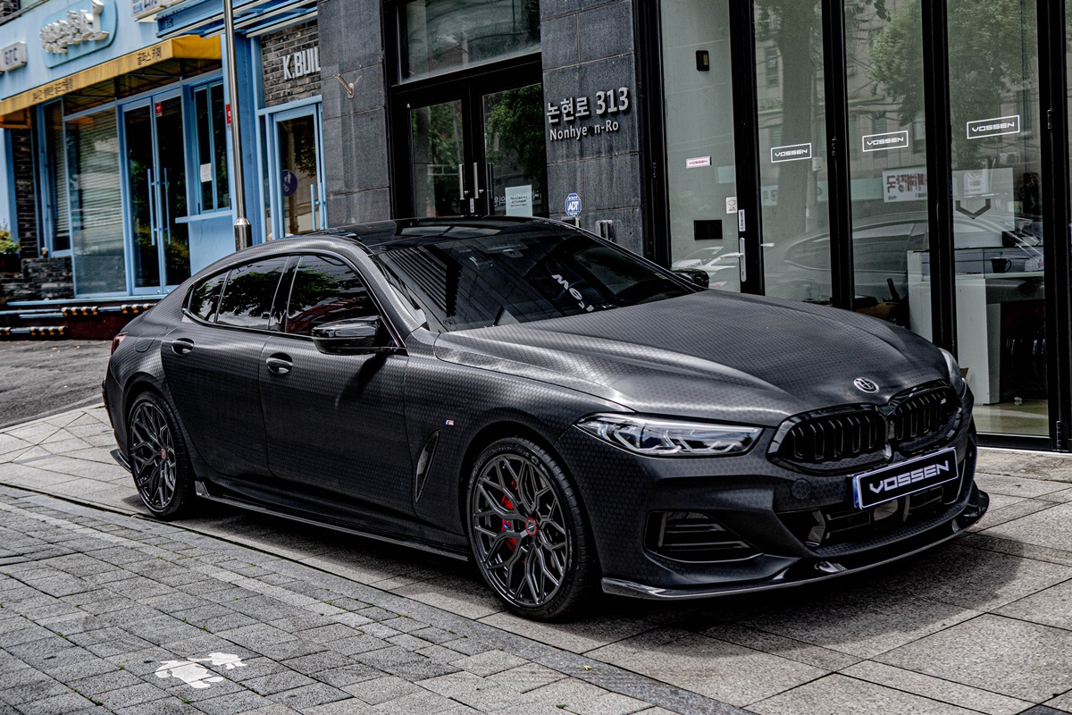 BMW M850i