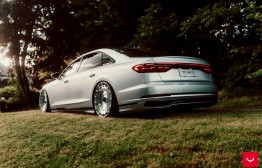 아우디 A8