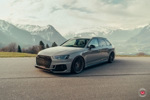 아우디 RS4