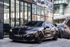 BMW M850i
